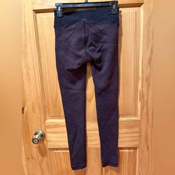 CALIA Leggings Women Size XS High Rise Jacquard Texture Plum Black Active - Picture 2 of 9